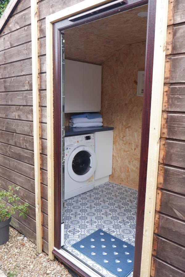 The Garden Suite Holt Holt  Esterno foto